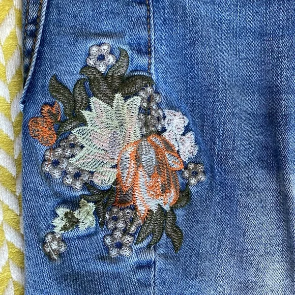 Joe’s Jeans girls - Picture 6 of 9